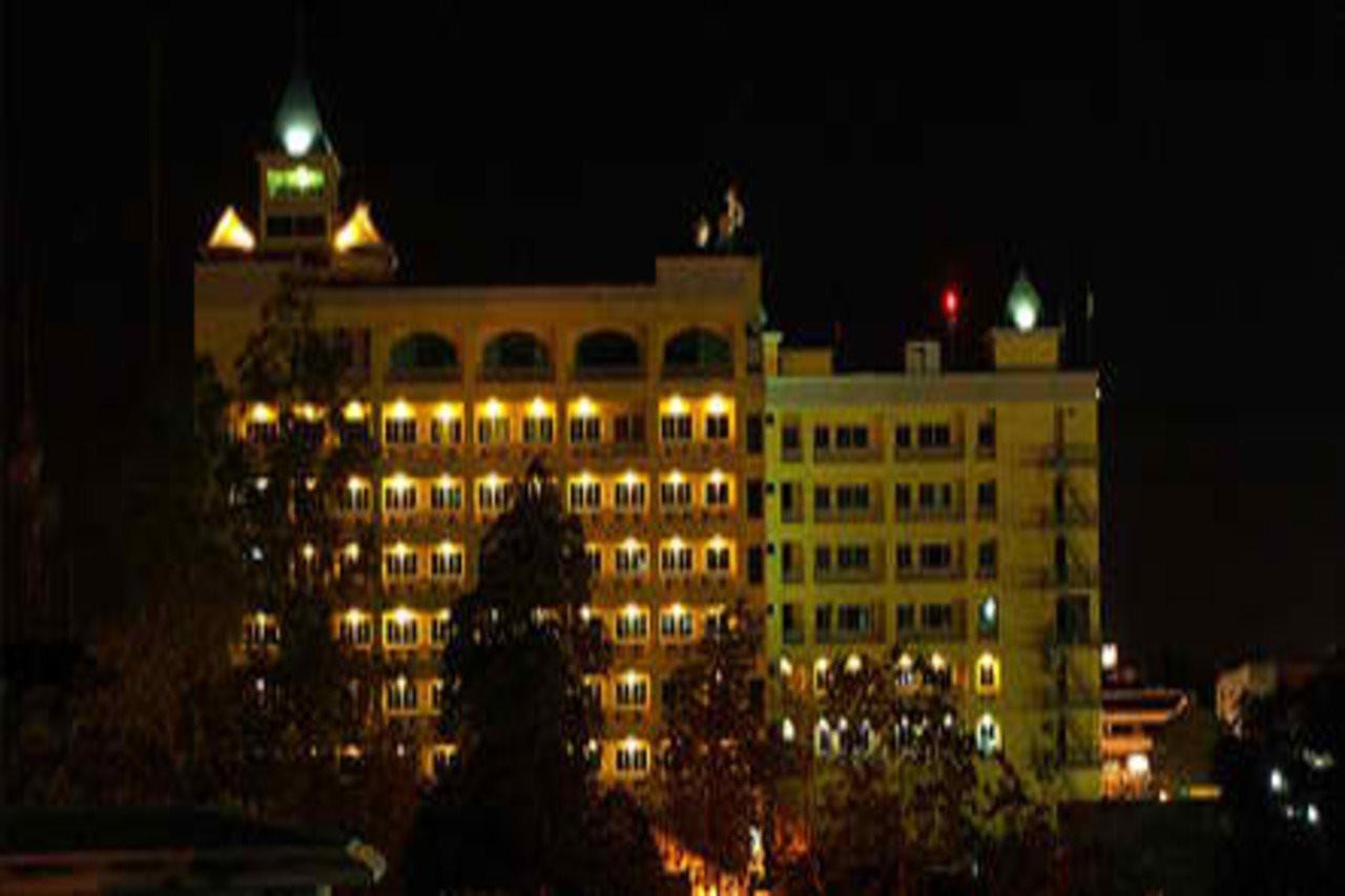 The Royal Mandaya Hotel Davao Luaran gambar