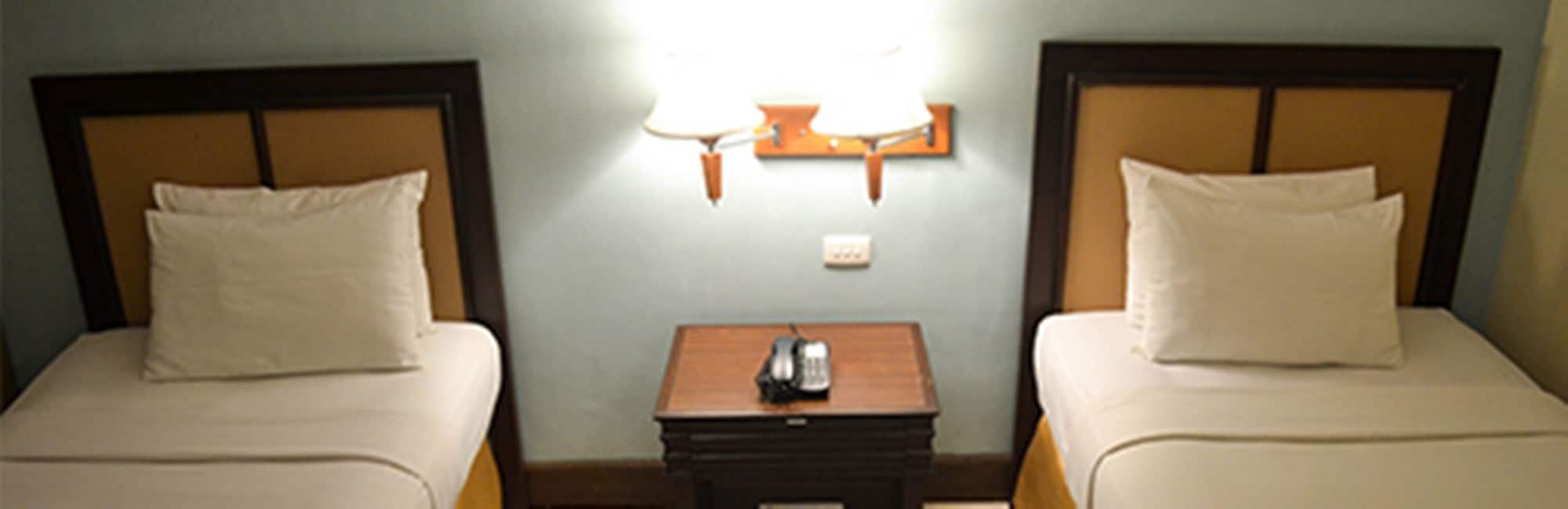 The Royal Mandaya Hotel Davao Luaran gambar