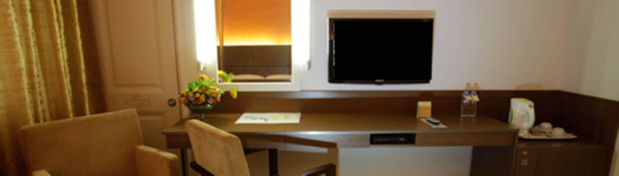 The Royal Mandaya Hotel Davao Luaran gambar