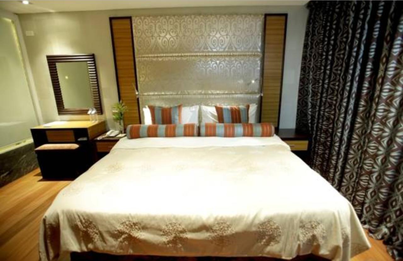 The Royal Mandaya Hotel Davao Luaran gambar
