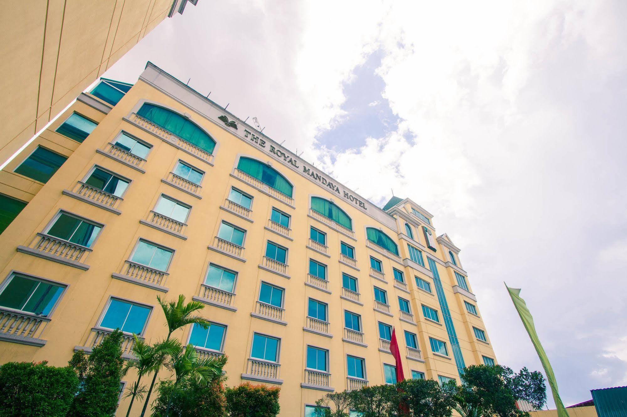 The Royal Mandaya Hotel Davao Luaran gambar